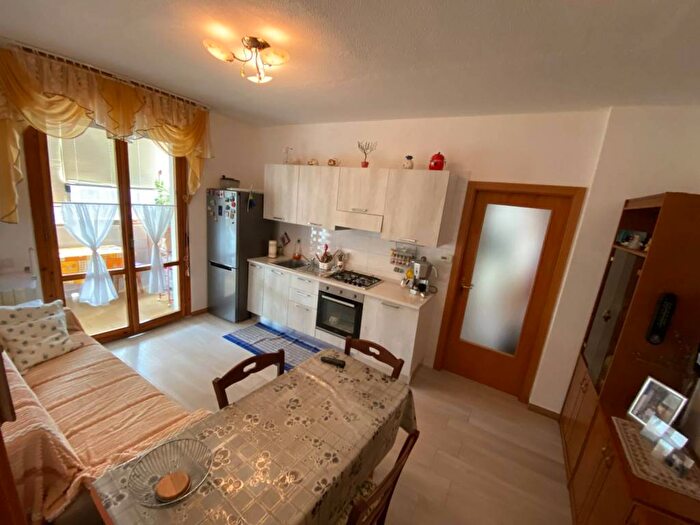 Appartamento trilocale in vendita in San Tommaso Tre Archi, Fermo