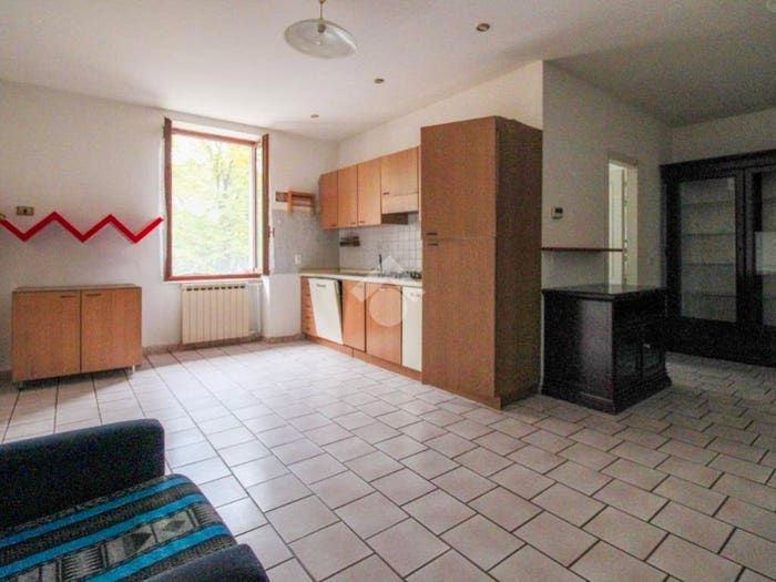Appartamento trilocale in vendita in Via Arnoldo Bellini, Roé, Roè Volciano