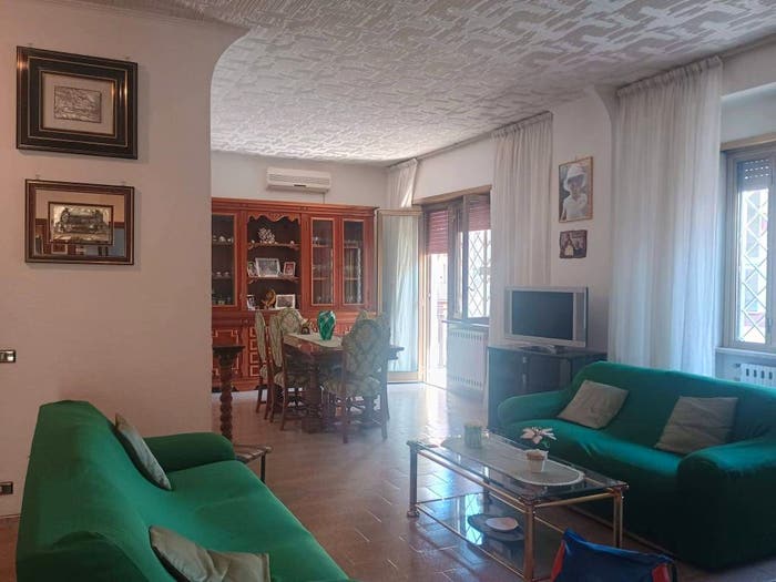 Appartamento trilocale in vendita in Via Carlo Erba, Borghesiana, Roma