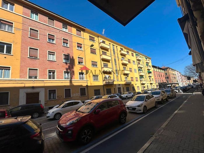 Appartamento bilocale in vendita in Via Vittorio Veneto, Saffi, Bologna