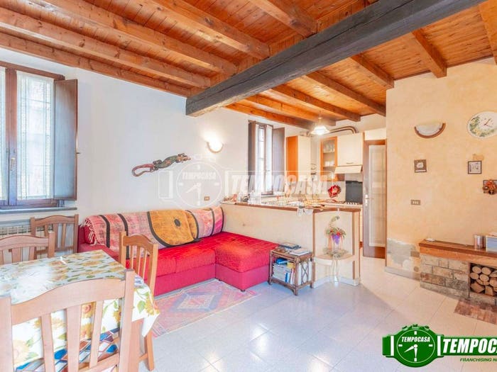 Appartamento bilocale in vendita in Via Cavour, Centro, Inveruno
