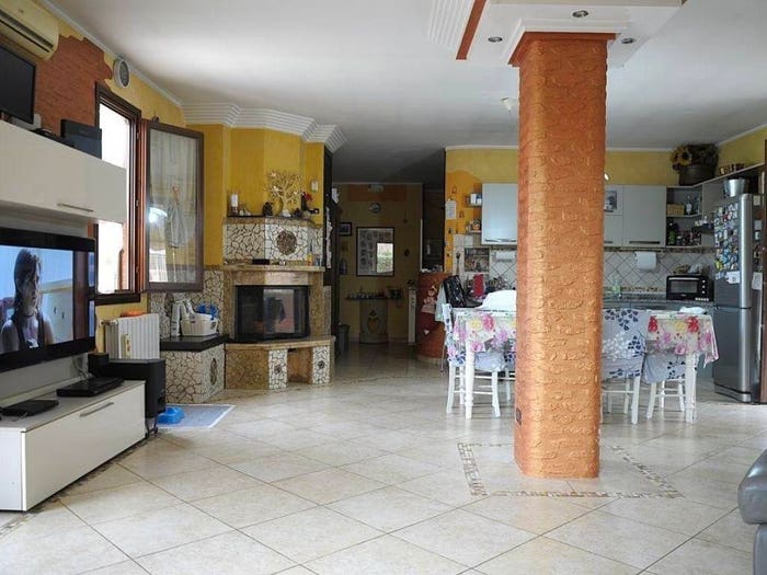 Appartamento quadrilocale in vendita in Colle Bassa Via Gramsci, Colle di Val d'Elsa
