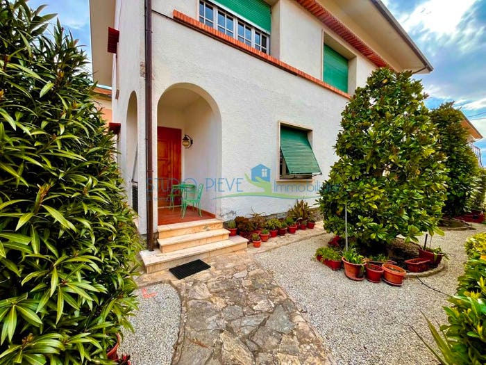 Appartamento con 5 locali in vendita in Via Maggio, Centro, Monsummano Terme