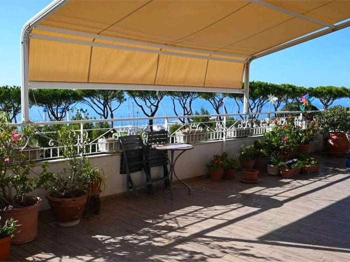 Appartamento con 6 locali in vendita in Centro, Formia