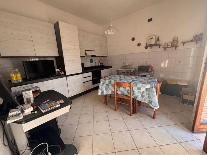 Appartamento con 5 locali in vendita in Via Cassia Aurelia I, Chiusi Scalo, Chiusi