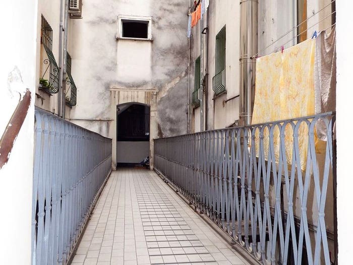 Appartamento con 6 locali in vendita in Via Francesco Montebruno, Staglieno, Genova