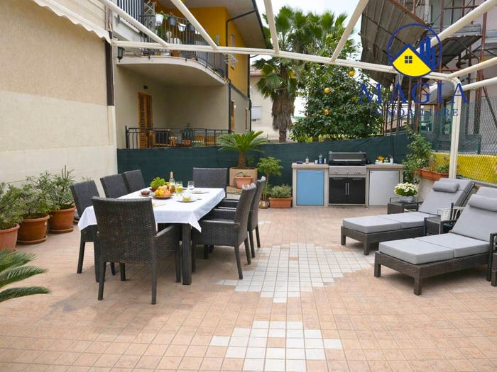 Casa con 6 locali in vendita in Via Bixio, Piattoni Villa Sant'Antonio, Castel di Lama