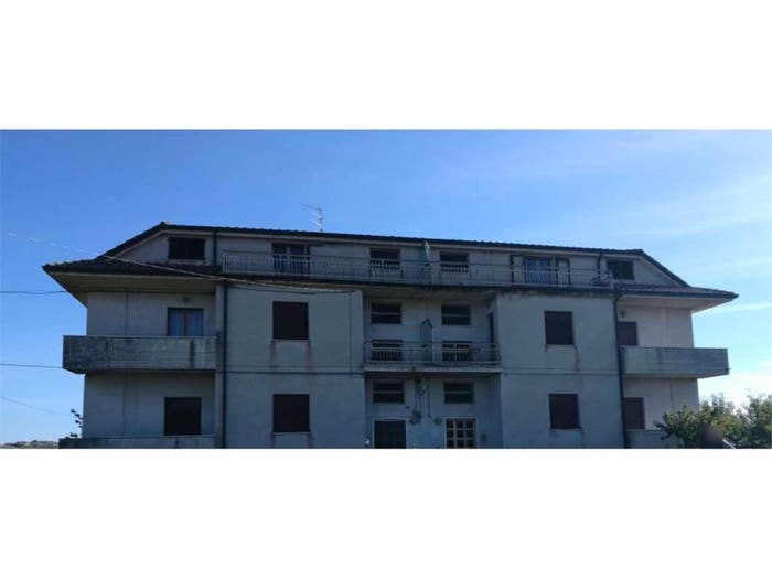 Appartamento con 6 locali in vendita in Via Piano Selva, Maltignano