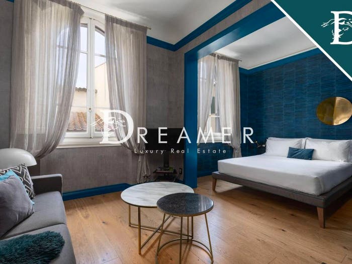 Appartamento con 6 locali in vendita in Via Ventisette Aprile, San Marco SS Annunziata, Firenze