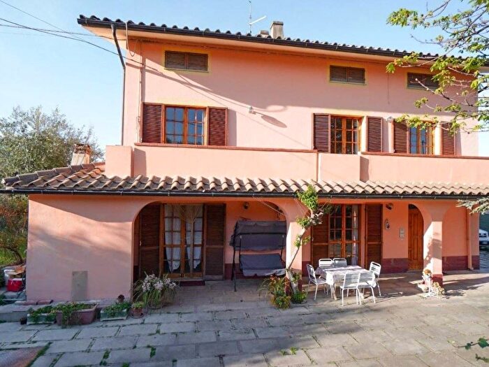 Casa con 6 locali in vendita in Strada Vicinale Contrada Santa Maria, Mosciano Sant'Angelo