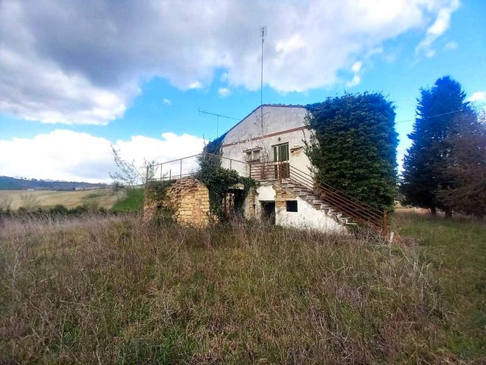 Casa quadrilocale in vendita in Contrada Santa Maria Paganico, Monteleone di Fermo