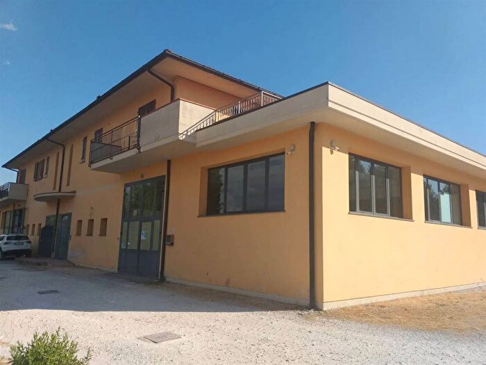 Casa quadrilocale in vendita in Quarrata