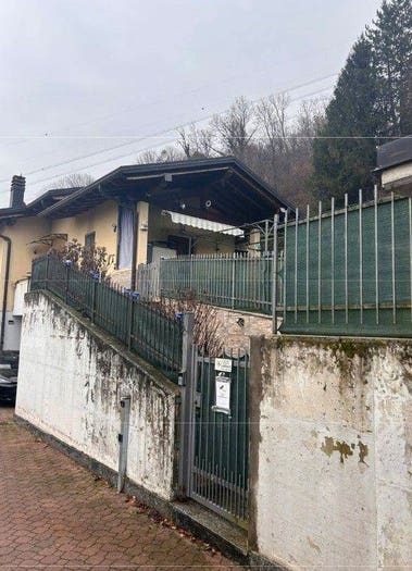 Appartamento in vendita in Via Guido Andreani A, Ghirla, Valganna