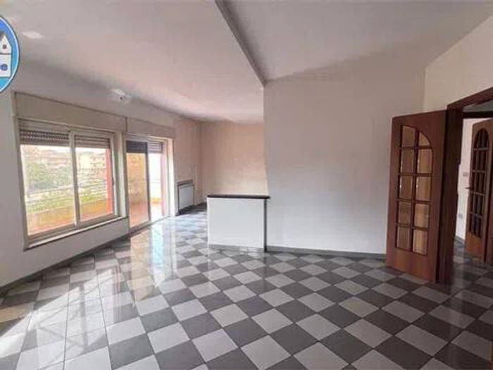 Appartamento con 6 locali in vendita in Gioia Tauro