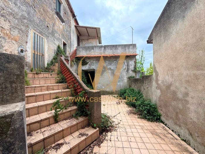 Casa quadrilocale in vendita in VIA Fontana, Profeti, Liberi