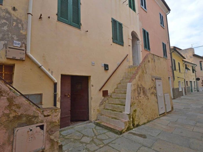 Appartamento monolocale in vendita in Via Benedetto Cairoli, Centro, Marciana Marina