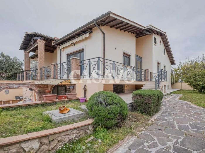 Casa con 6 locali in vendita in Via Giulio Minervini, Ostia Antica, Roma