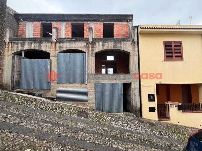 Casa in vendita in Via Gesù e Maria snc, Centro, Castroreale