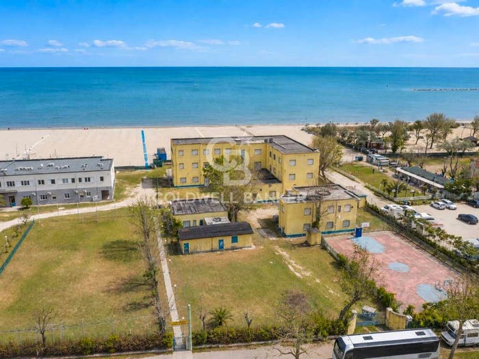 Casa con 6 locali in vendita in via cristoforo colombo, Zadina Parco di Ponente, Cesenatico