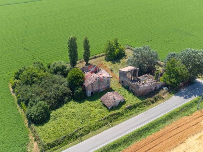 Casa con 6 locali in vendita in Via Canalvecchio S Carpi MO Italia, Cortile, Carpi