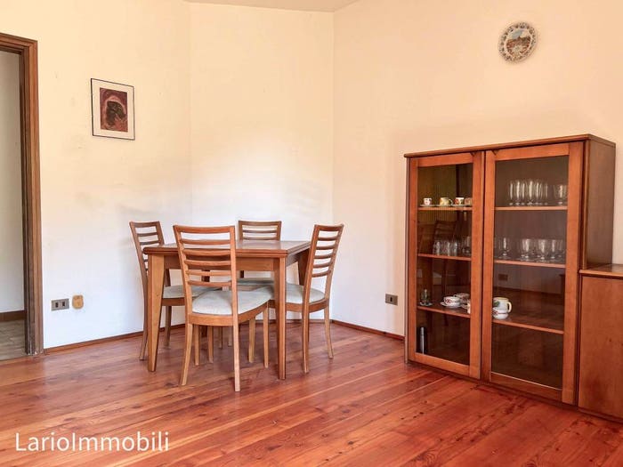 Appartamento con 5 locali in vendita in Via Roma, Premana