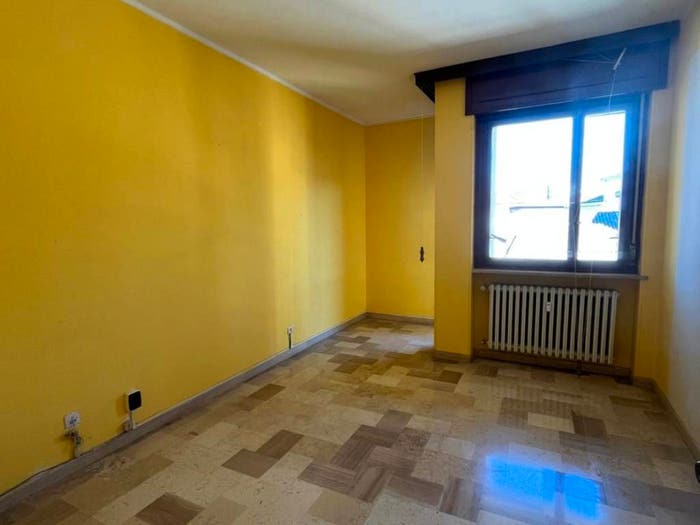 Casa quadrilocale in vendita in Via Giulio Cesare Cordara, Piazza Genova, Alessandria