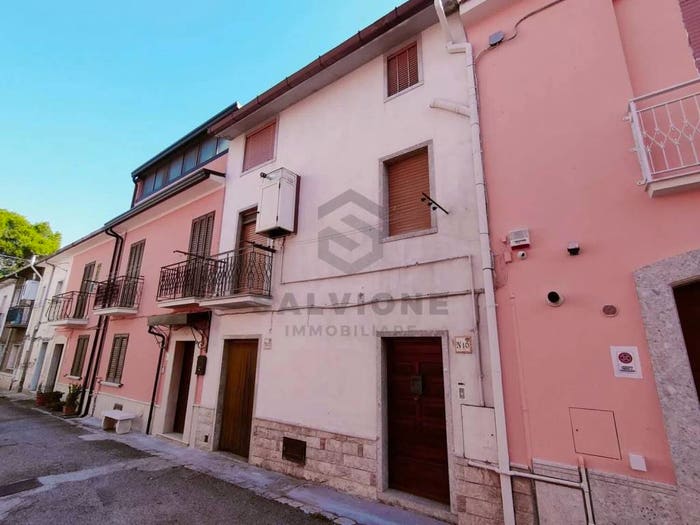 Casa trilocale in vendita in Piazza Roma, Cerreto Sannita