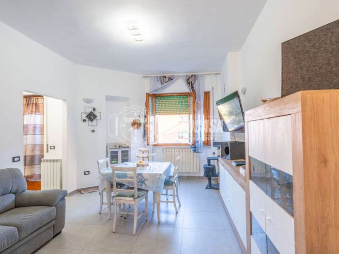 Appartamento quadrilocale in vendita in Via Piero Gobetti, Centro, Piombino