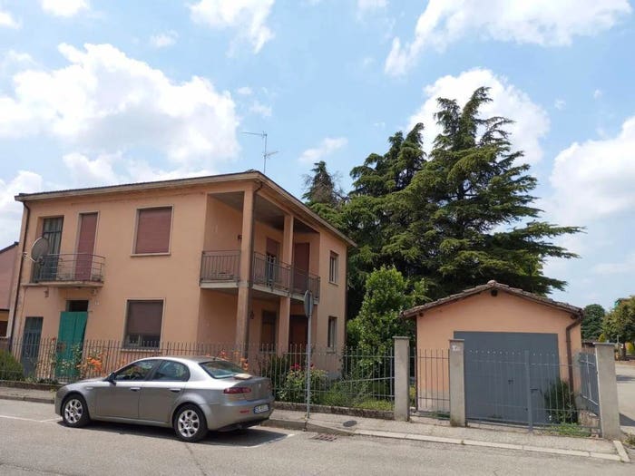 Casa con 6 locali in vendita in Centro, Lungavilla