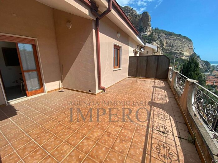 Casa con 6 locali in vendita in Via Vicari, Roverino San Secondo, Ventimiglia
