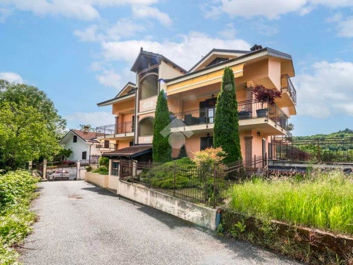 Appartamento quadrilocale in vendita in Via viassa, Giaveno