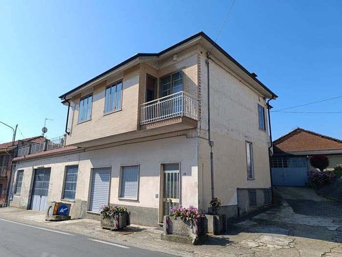 Casa con 6 locali in vendita in Via Asti, Centro, Calliano