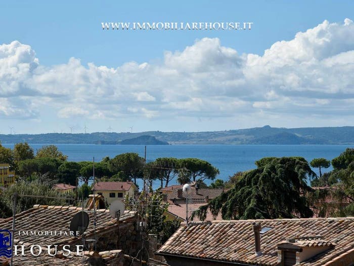 Appartamento quadrilocale in vendita in Via dei Canulei, Bolsena