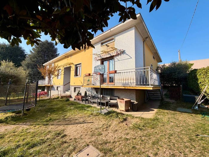 Casa con 6 locali in vendita in Via Donatori di Sangue, Centro, Erbusco
