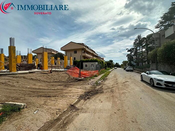 Appartamento trilocale in vendita in Villaggio Botterio, Calalunga Pietragrande, Montauro