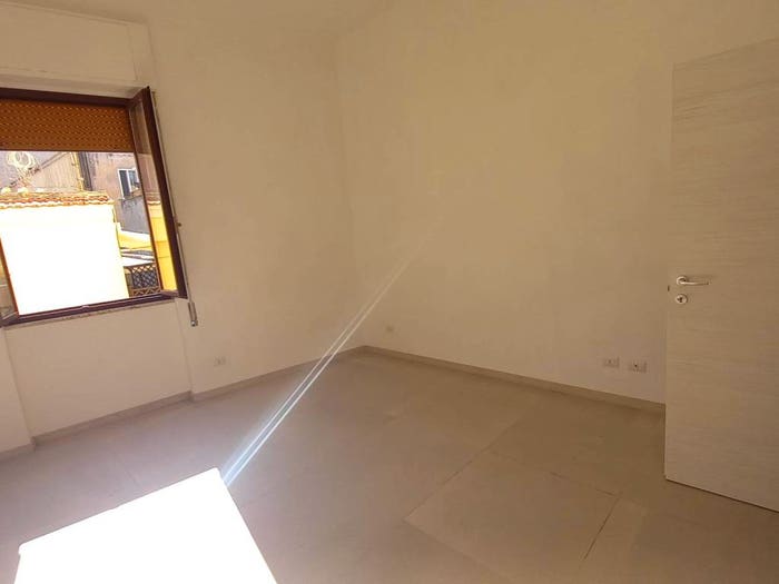 Appartamento trilocale in vendita in Via Piave, Frascati