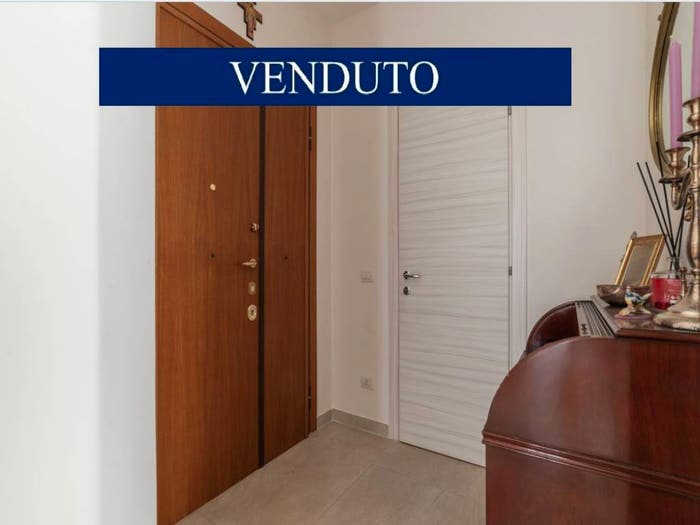 Appartamento con 5 locali in vendita in Via Edoardo Jenner, Colli Portuensi Casaletto, Roma