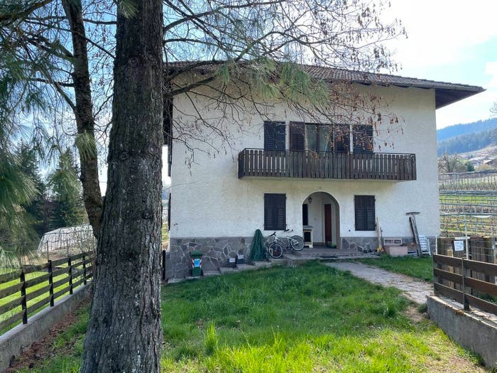 Casa con 6 locali in vendita in Via Dante Alighieri, Borgo d'Anaunia