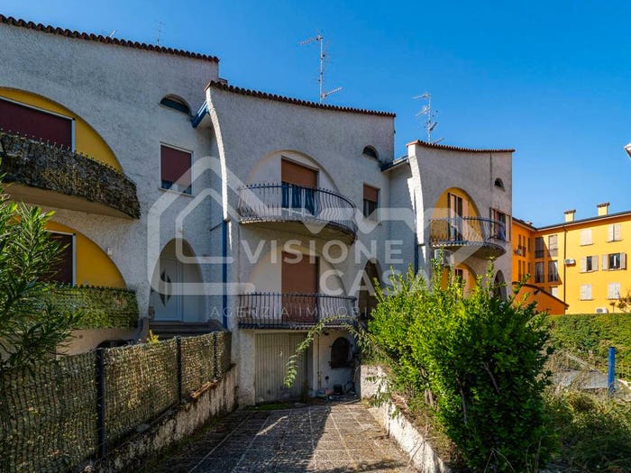 Casa quadrilocale in vendita in Via Lenin, Centro, Campagnola Emilia