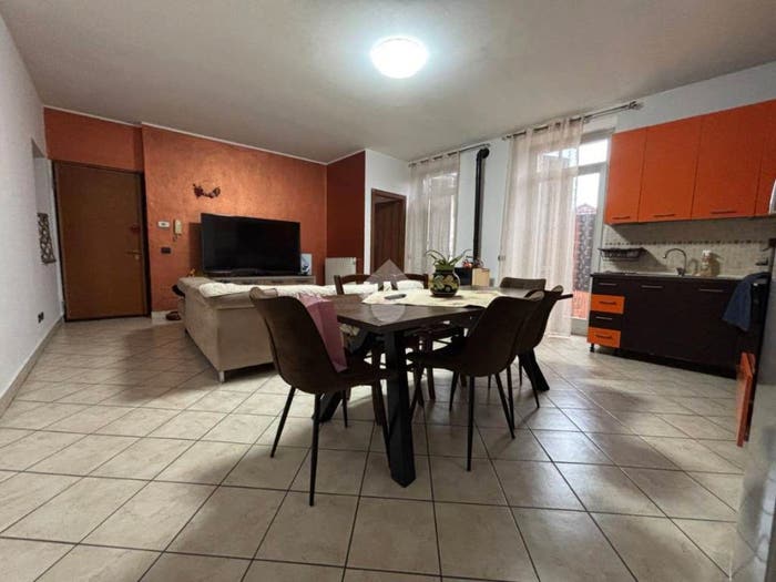 Appartamento trilocale in vendita in Via Antonio Gramsci, Centro, Castelletto Sopra Ticino