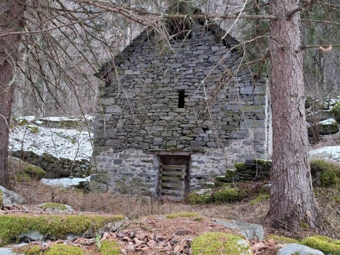 Casa bilocale in vendita in Frazione Cristo, Premia