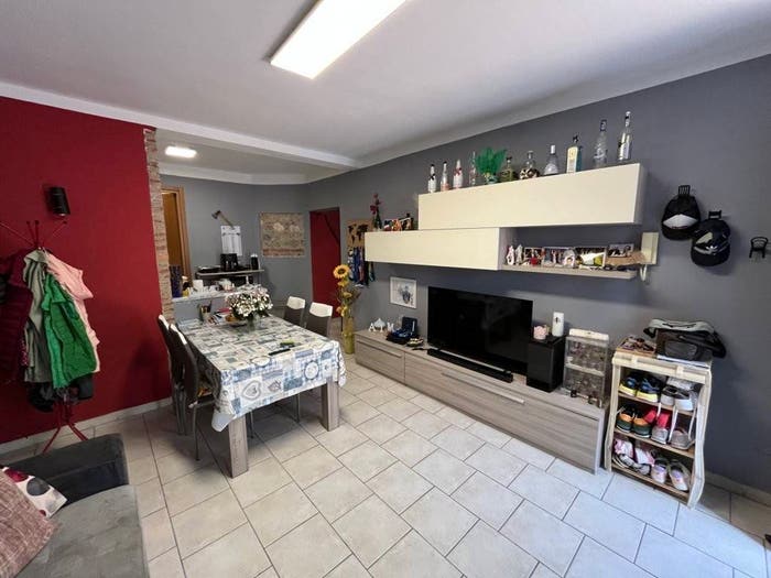 Appartamento trilocale in vendita in Viale Potrignano, Centro, Carrara