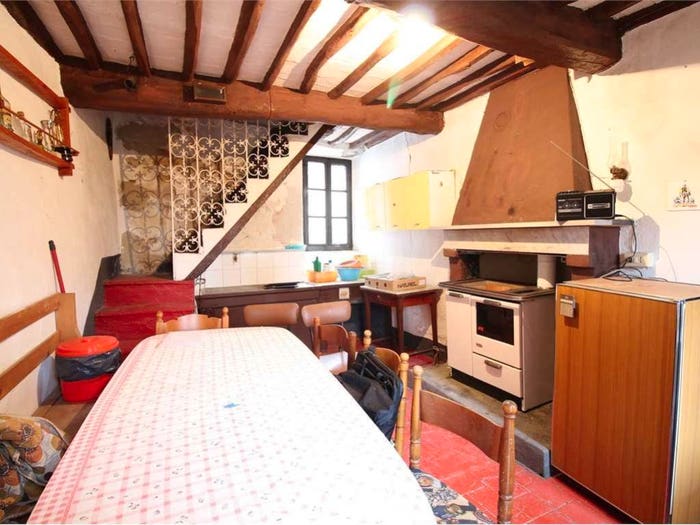 Casa con 5 locali in vendita in Colle di Compito Castelvecchio, Capannori