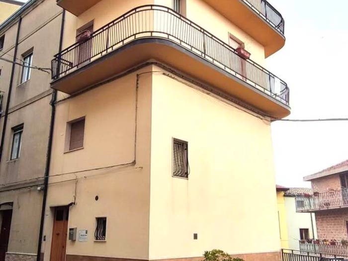 Casa con 5 locali in vendita in Via Pietro Toselli, Troina