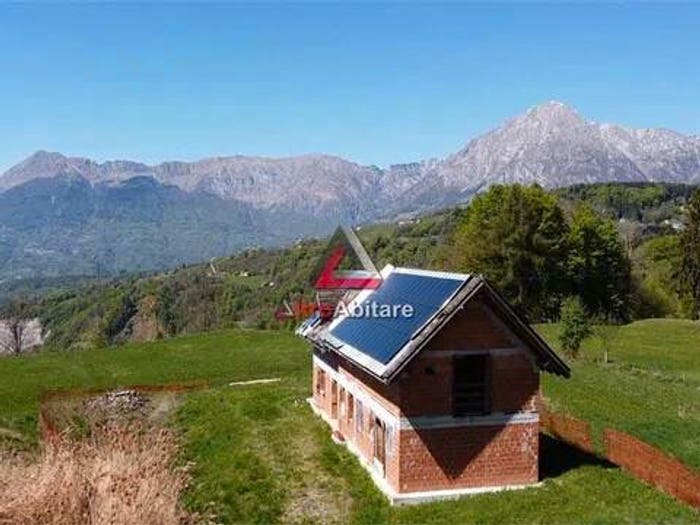Casa con 6 locali in vendita in Località Sora Lavina, Tambre