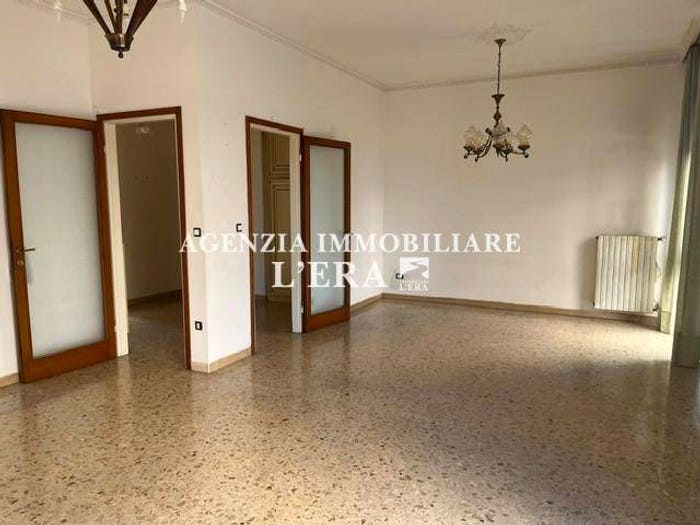 Appartamento con 6 locali in vendita in Via Girolamo Savonarola, Centro, Pontedera