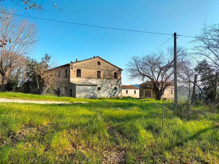 Casa con 6 locali in vendita in Via Serra, San Marcello