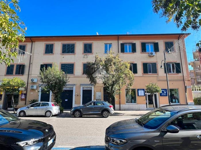 Appartamento quadrilocale in vendita in Viale Dante, Centro, Cassino