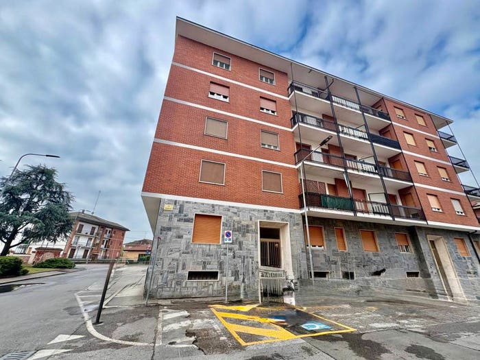 Appartamento trilocale in vendita in Via Risaglia, Centro, Fossano