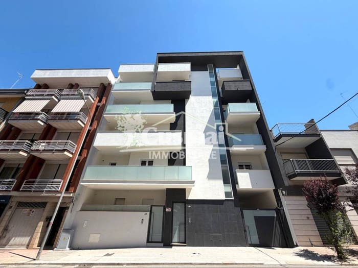 Appartamento con 5 locali in vendita in Viale Trentino, Santa Maria Vetere, Andria